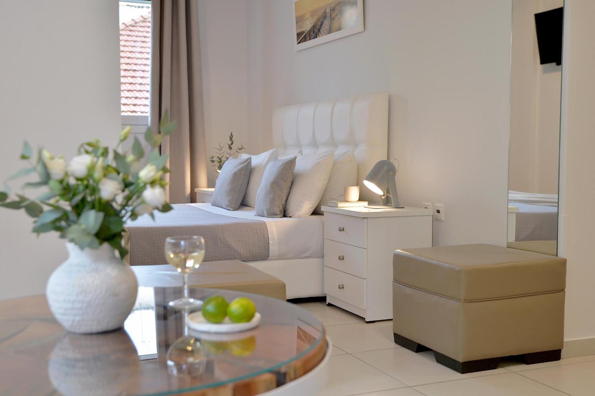 Alekos Apartments 1 Νetflix Athens Room photo